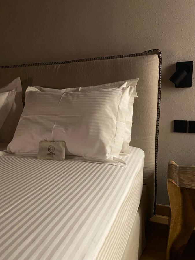 Ej Boutique Suites Milina Bagian luar foto