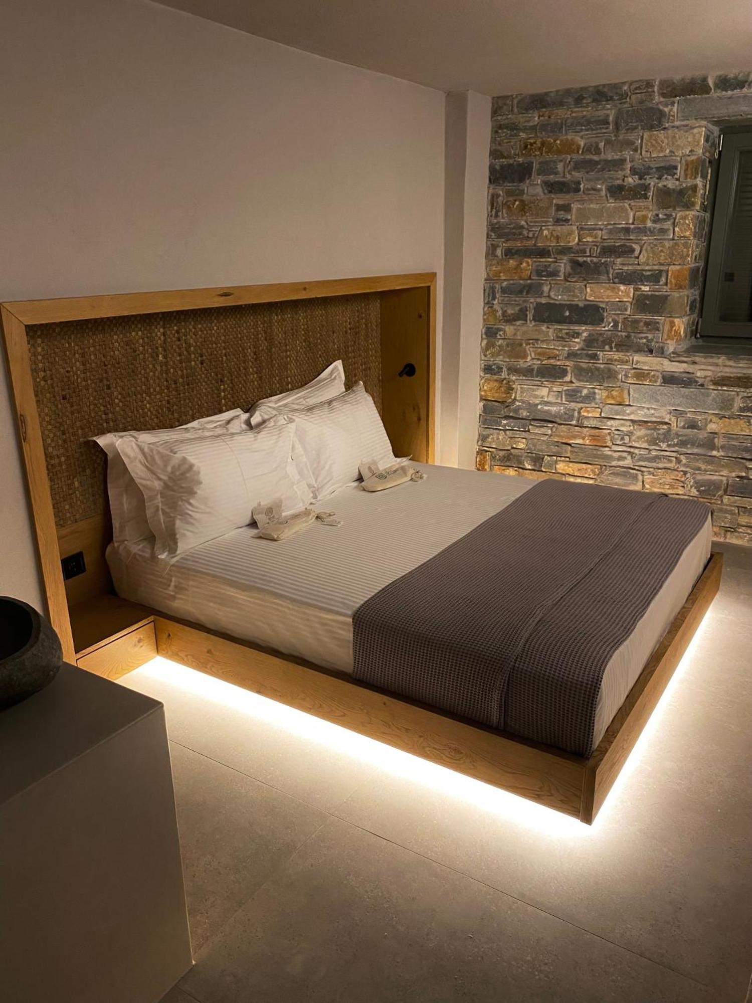 Ej Boutique Suites Milina Bagian luar foto